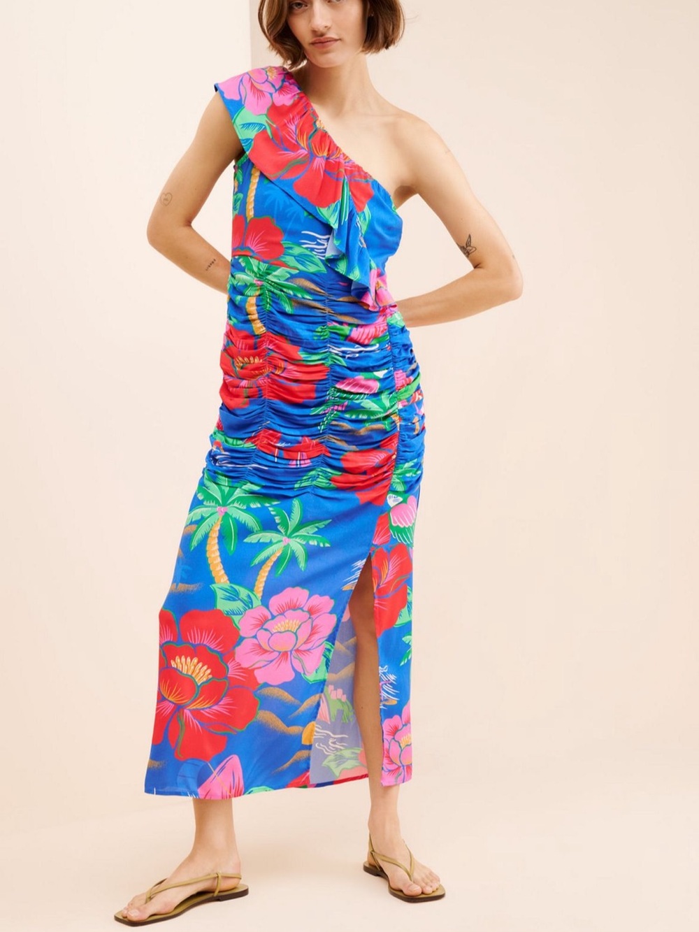 FARM Rio One-Shoulder Blue Tropical Ruched Midi Dress. Size XL